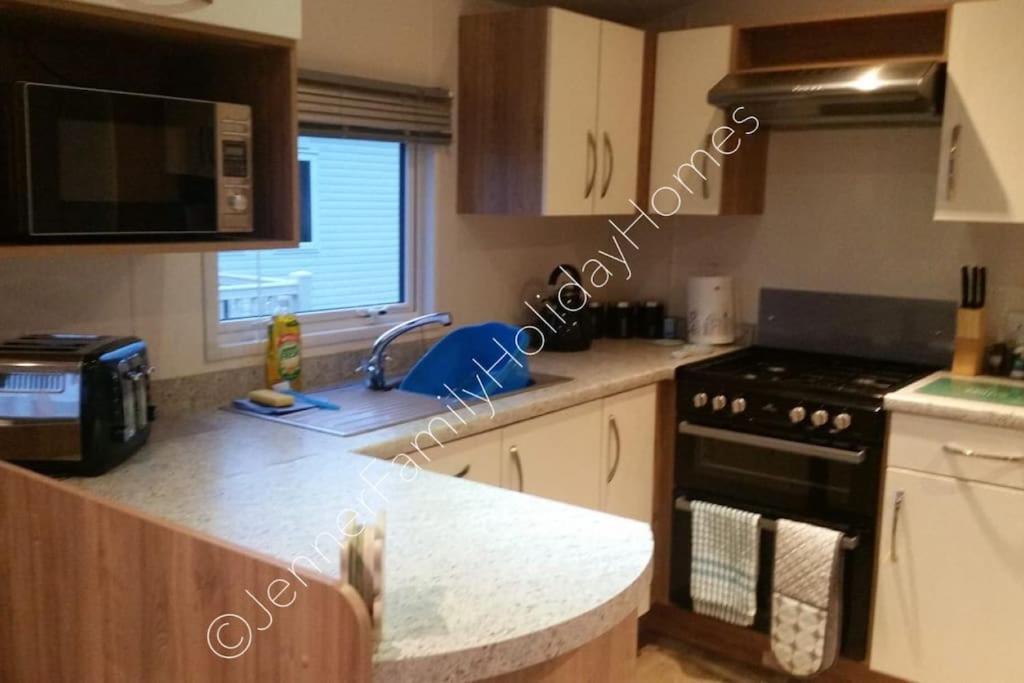 Jenner Family Holiday Homes At Tattershall Lakes Dogdyke Bagian luar foto