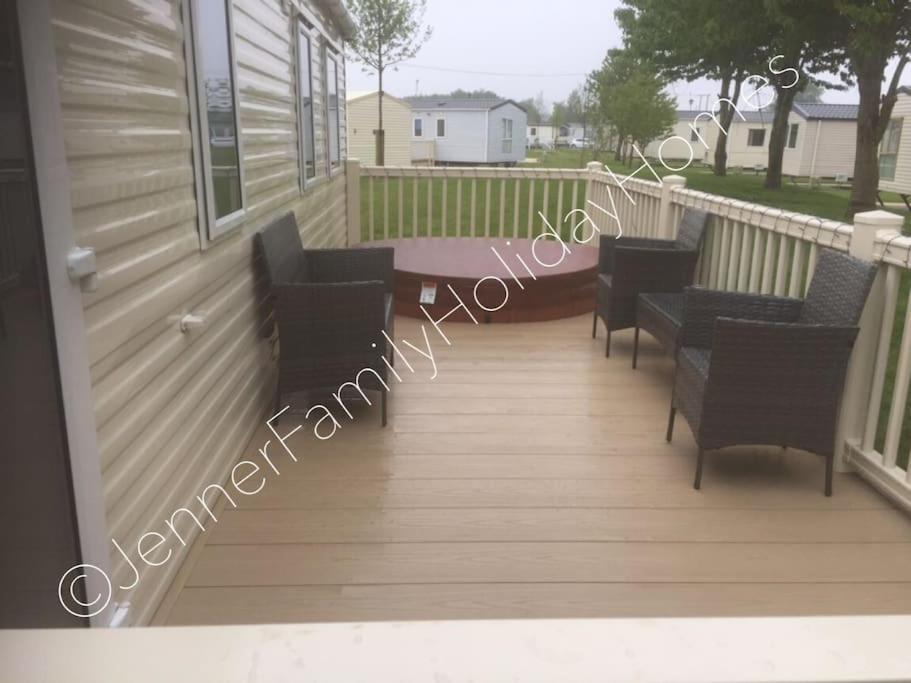 Jenner Family Holiday Homes At Tattershall Lakes Dogdyke Bagian luar foto