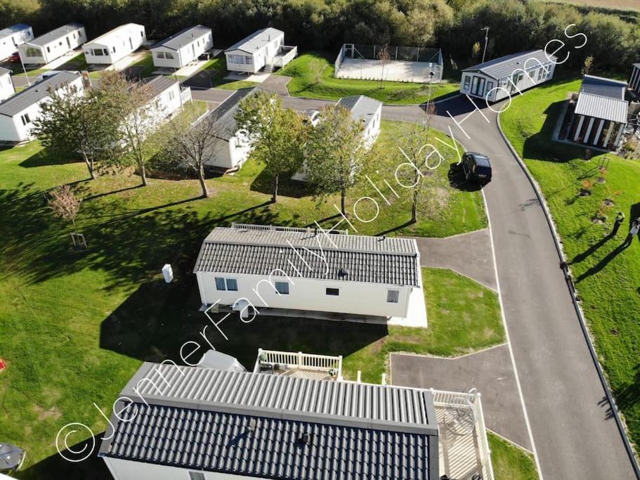 Jenner Family Holiday Homes At Tattershall Lakes Dogdyke Bagian luar foto